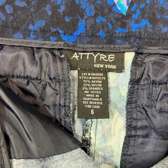 Attyre New York, Scalloped Edge Shorts, Women's size 6 - Picture 7 of 7